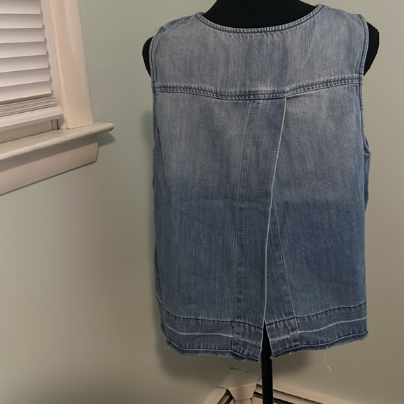 CLOTH & STONE DENIM TOP - Picture 5 of 6